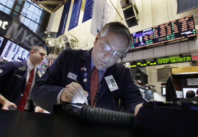 Στη «γωνία» τα hedge funds για το PSI, καθώς οι κυβερνήσεις είναι αποφασισμένες να επιβάλουν ζημίες